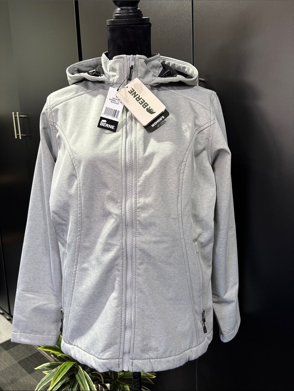 Berne Water Repellent,wind resistant,breathable,3 pockets,hood,regular fit,work